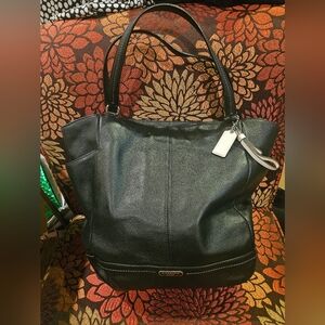 Coach Vintage Park Black Pebbled Leather Tote